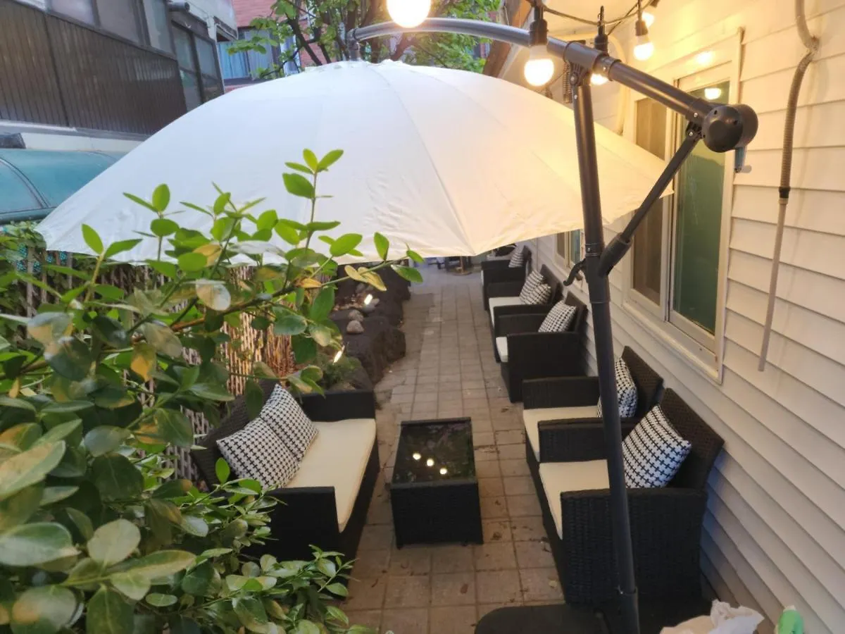Отель Namsan Hideout Сеул 0*,  Южная Корея
